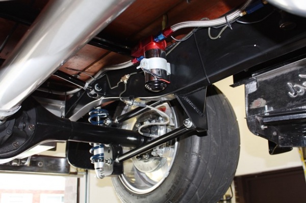 Progressive Automotive 1954 Ford truck chassis with Ford Hemi motor mounts