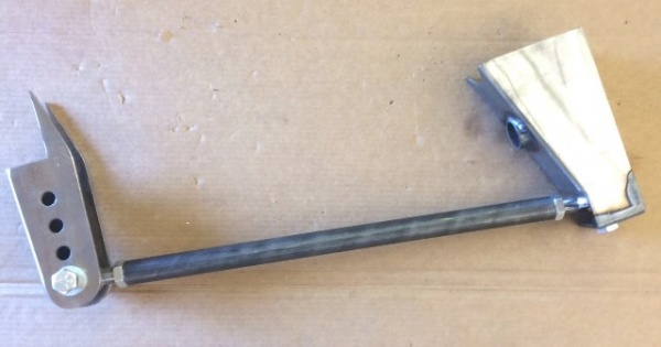 Progressive Automotive PA-PHB-DANA kit shown with shortened bar