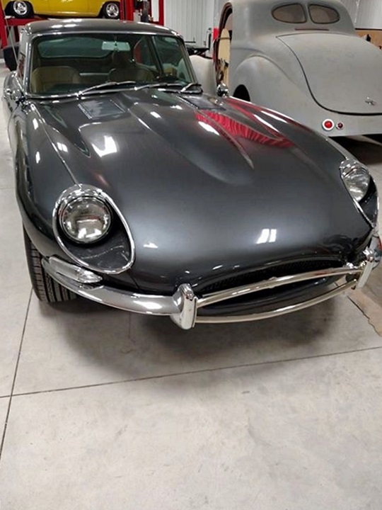 Progressive Automotive custom 1968 Jaguar IFS upgrade